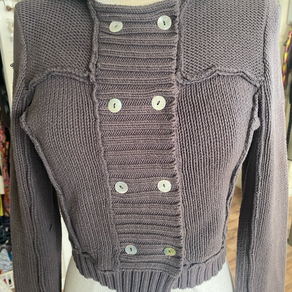 FP sweater - Picture 9 of 10